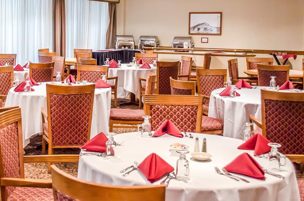 Norwood Inn Hudson Экстерьер фото
