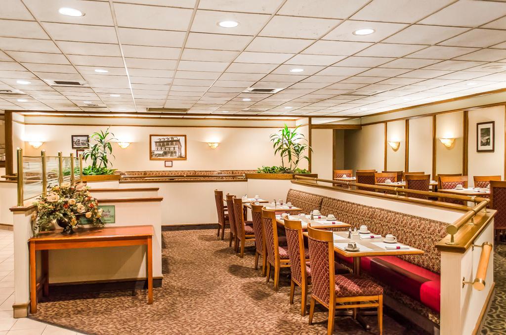 Norwood Inn Hudson Экстерьер фото